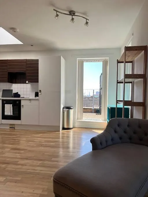 Apartment 2Bed Flat With Great City Views London